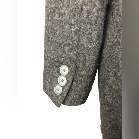 JACKET - Men's Ermenegildo Zenga Soft Textured Wool Grey Blazer. Size L or 43R. - Picture 10 of 16